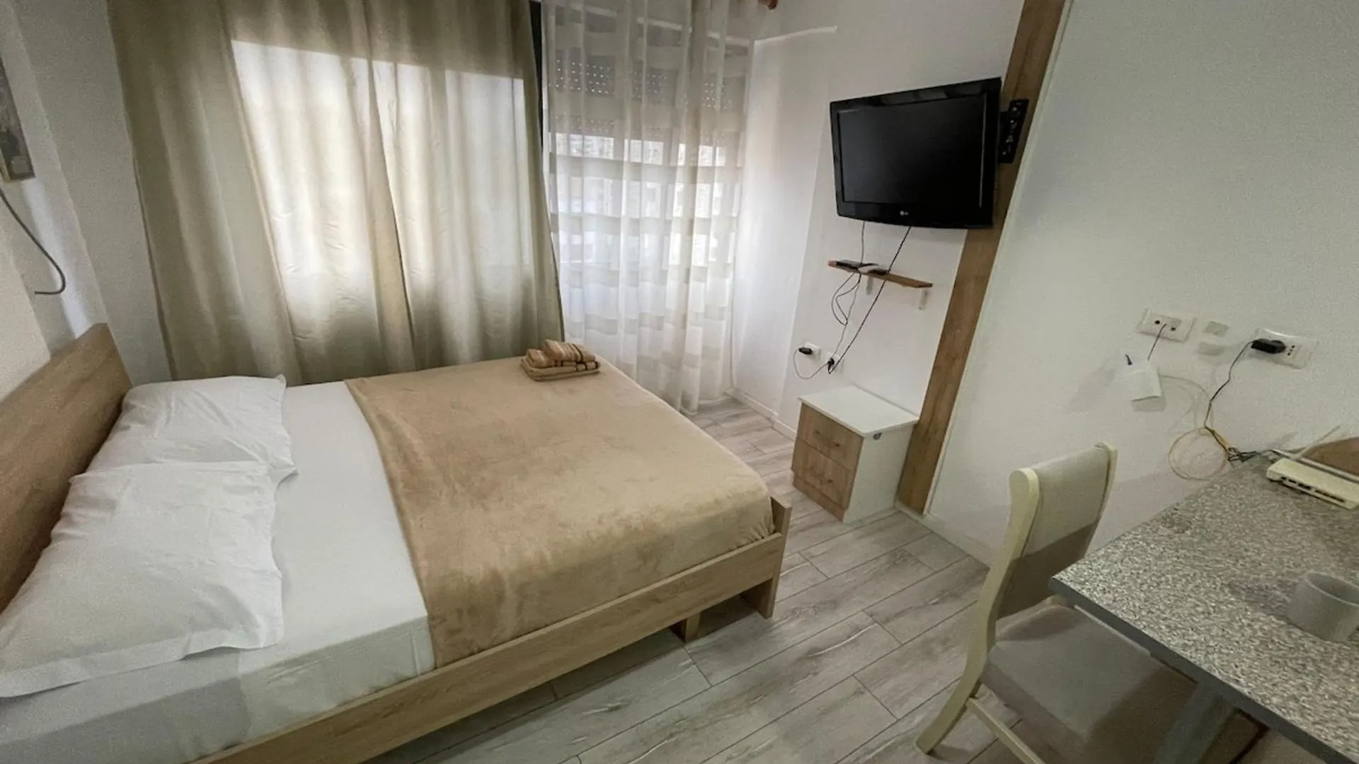 טיראנה Piazza Downtown Cozy Studio דירה